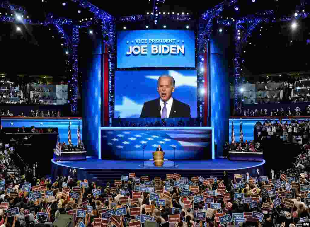 El vicepresidente estadounidense, Joe Biden, habla en la clausura de la convención del partido Demócrata en Charlotte.